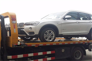 新泰拖车24小时服务电话